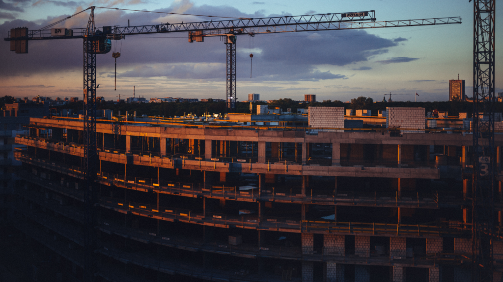 INCC-M agosto 2026: índice sobe para 0,85% e acumula 6,56% em 12 meses